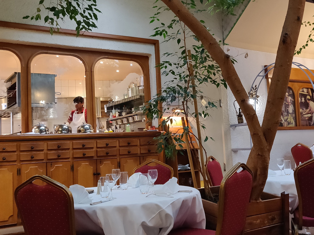 卡米尔酒店主图