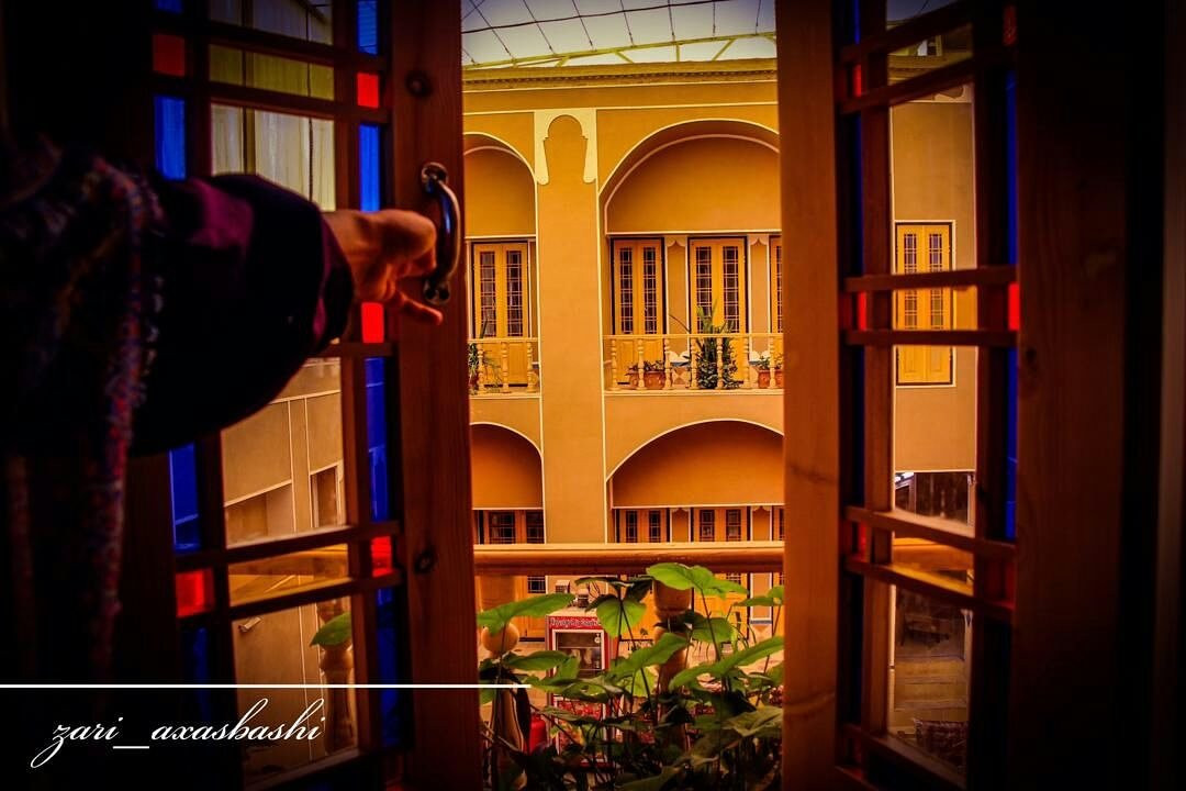 Almas Hotel