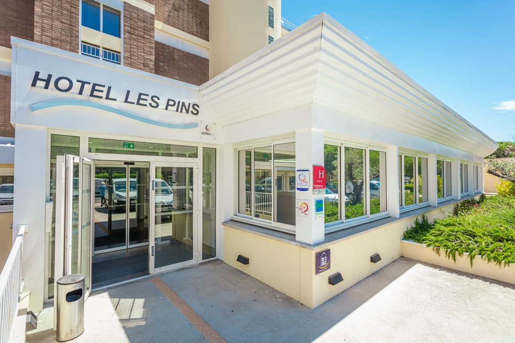 Logis Hôtel Operalia les pins主图
