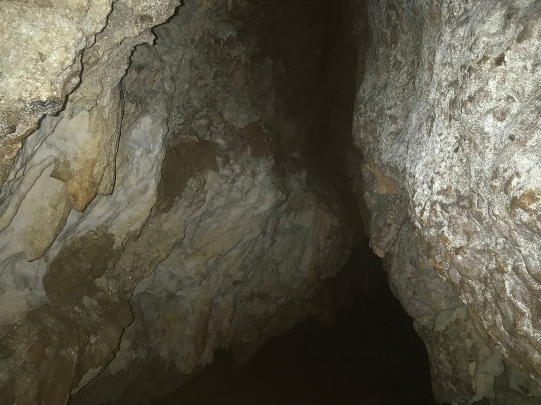 Cave Abrskila - Otapskaya Cave景点图片