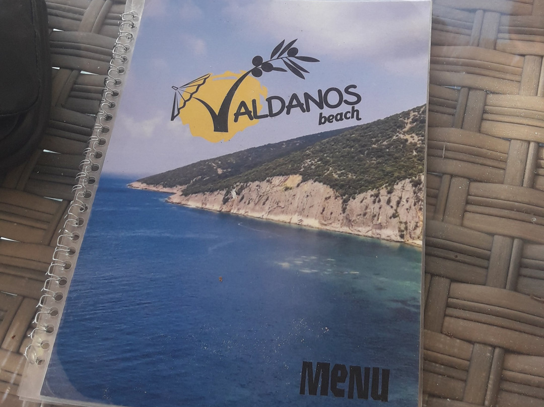 Valdanos Beach景点图片