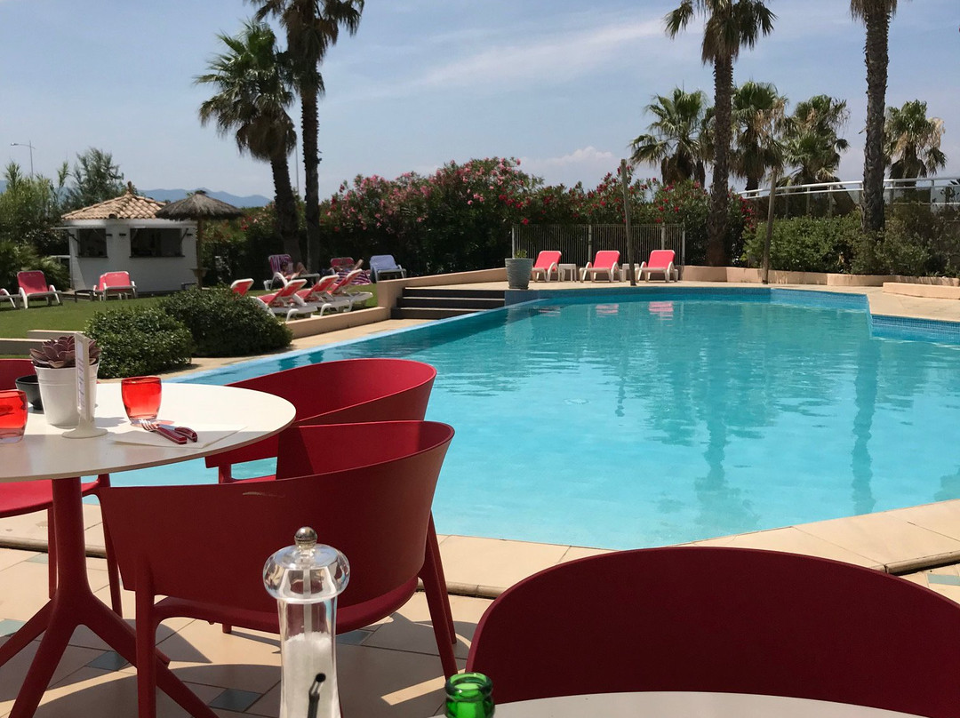 Grand Hotel Les Flamants Roses主图