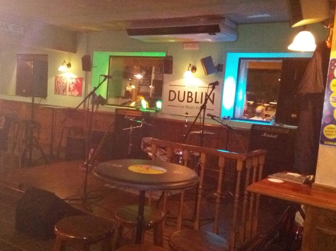Dublin Live Music Pub-甘迪亚海滩必去景点