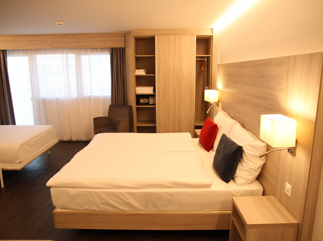 Wego Hotel主图