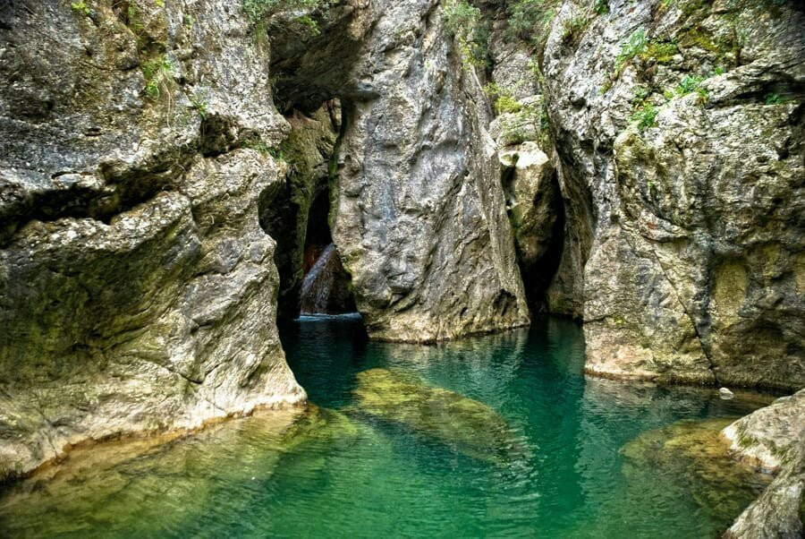 Bagno Del Diavolo-帕拉诺必去景点