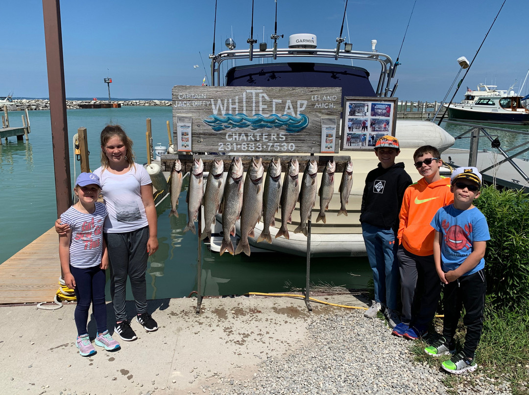 Whitecap Charters Fishing景点图片