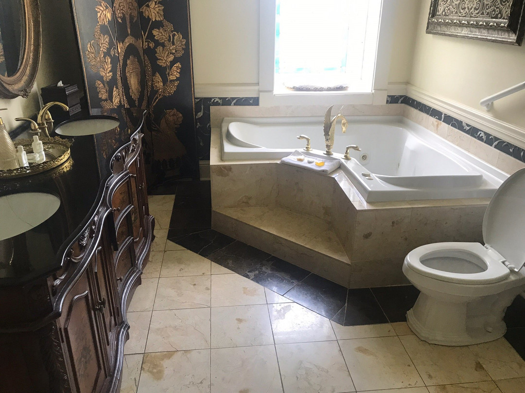 Oak Crest Mansion Inn主图