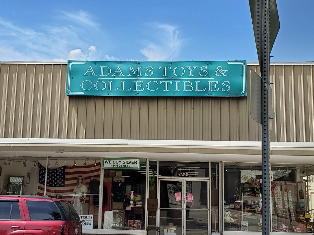 Adams Toys and Collectibles-沃瓦托萨必去景点