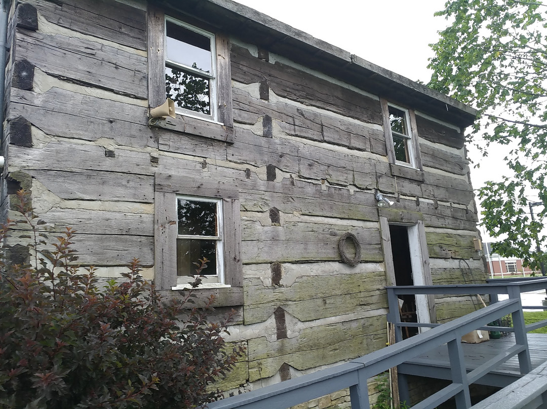 William Arnold Log House-Williamstown必去景点