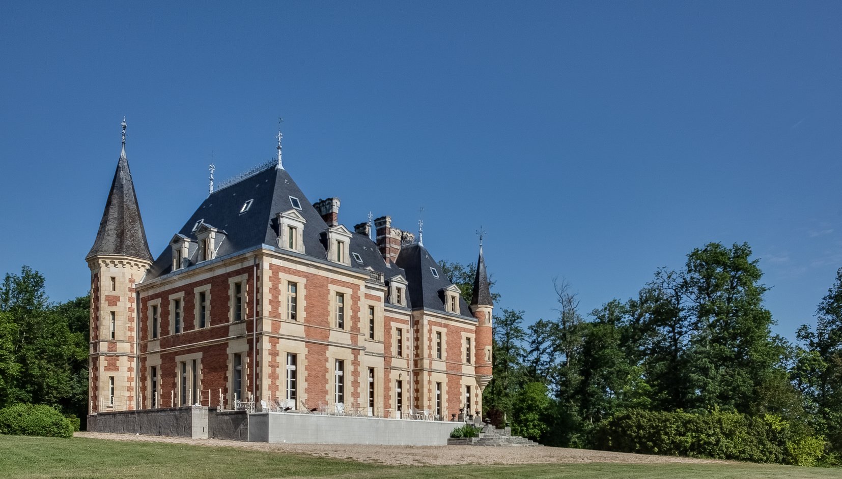 Château De La Plaudière-官方
