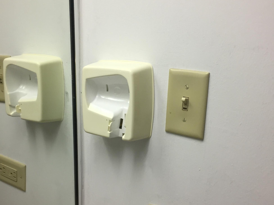 Solace by the Sea主图