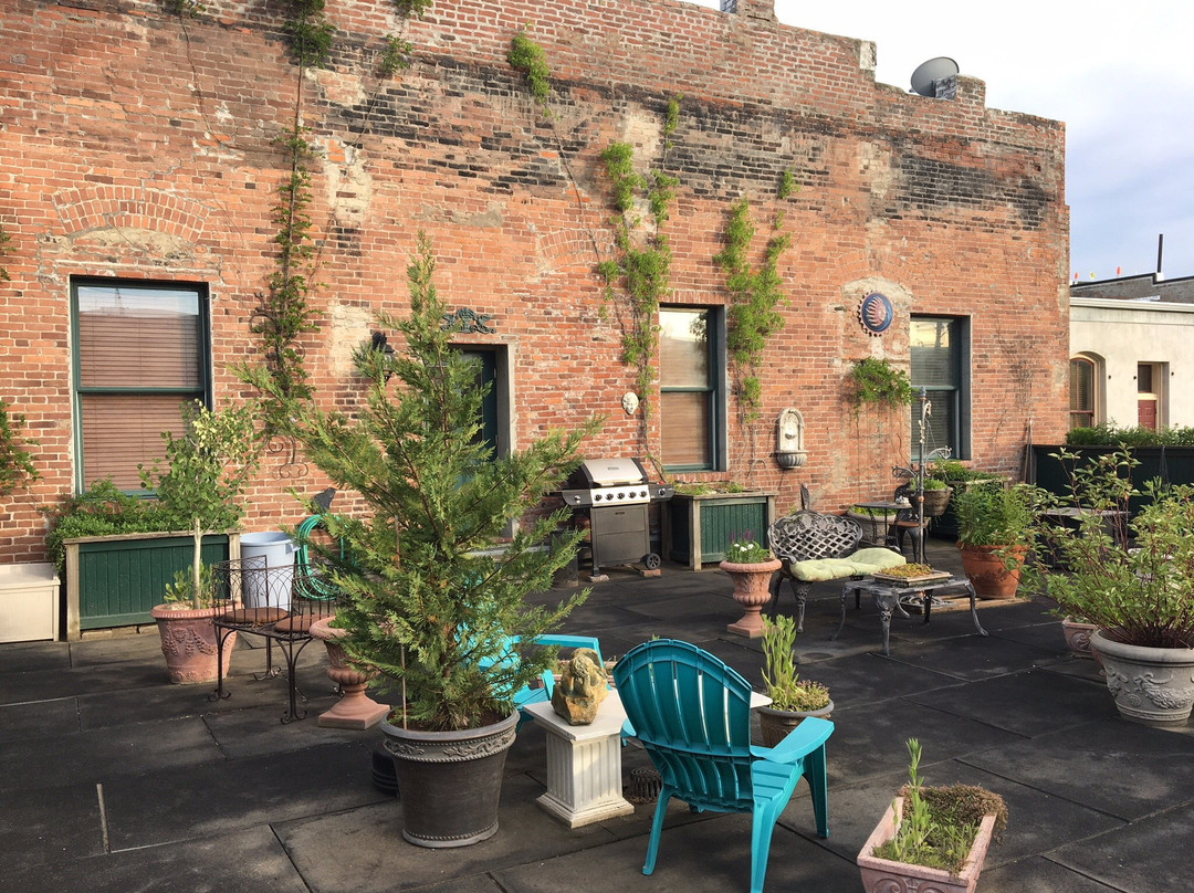 The Weinhard Hotel主图