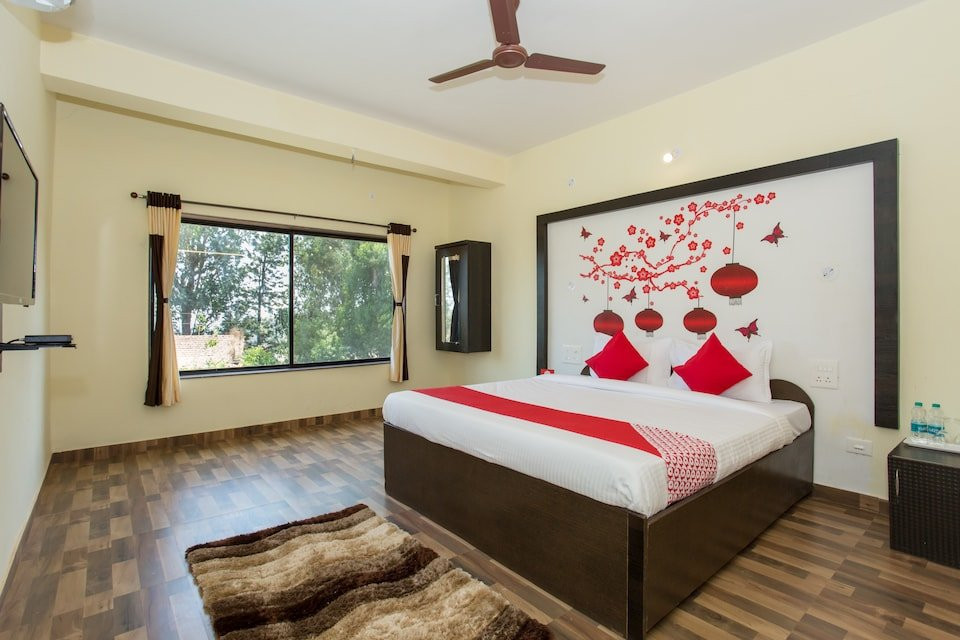 Hotel Paradise Inn主图