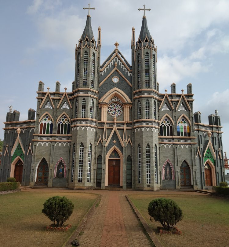 St. Lawrence Church景点图片