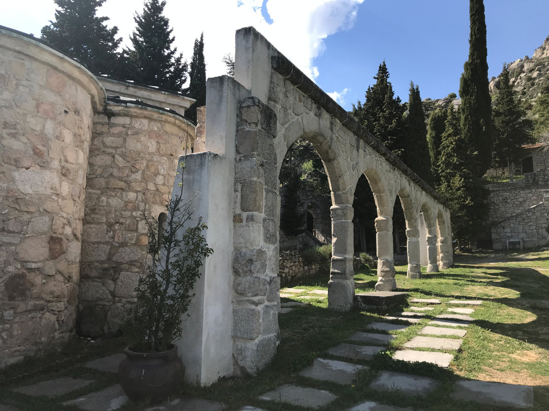 Monasterio de san Julian y san Antonio de la Cabrera-La Cabrera必去景点