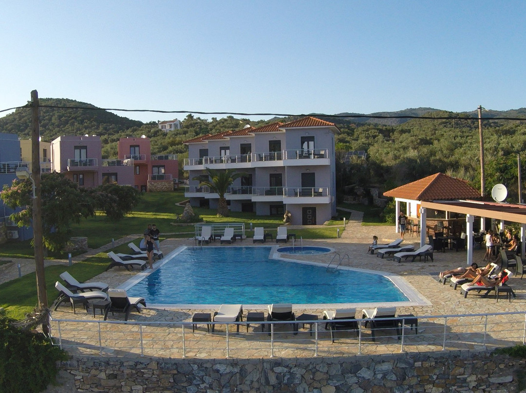 Blue Waves Luxury Suites by the Sea