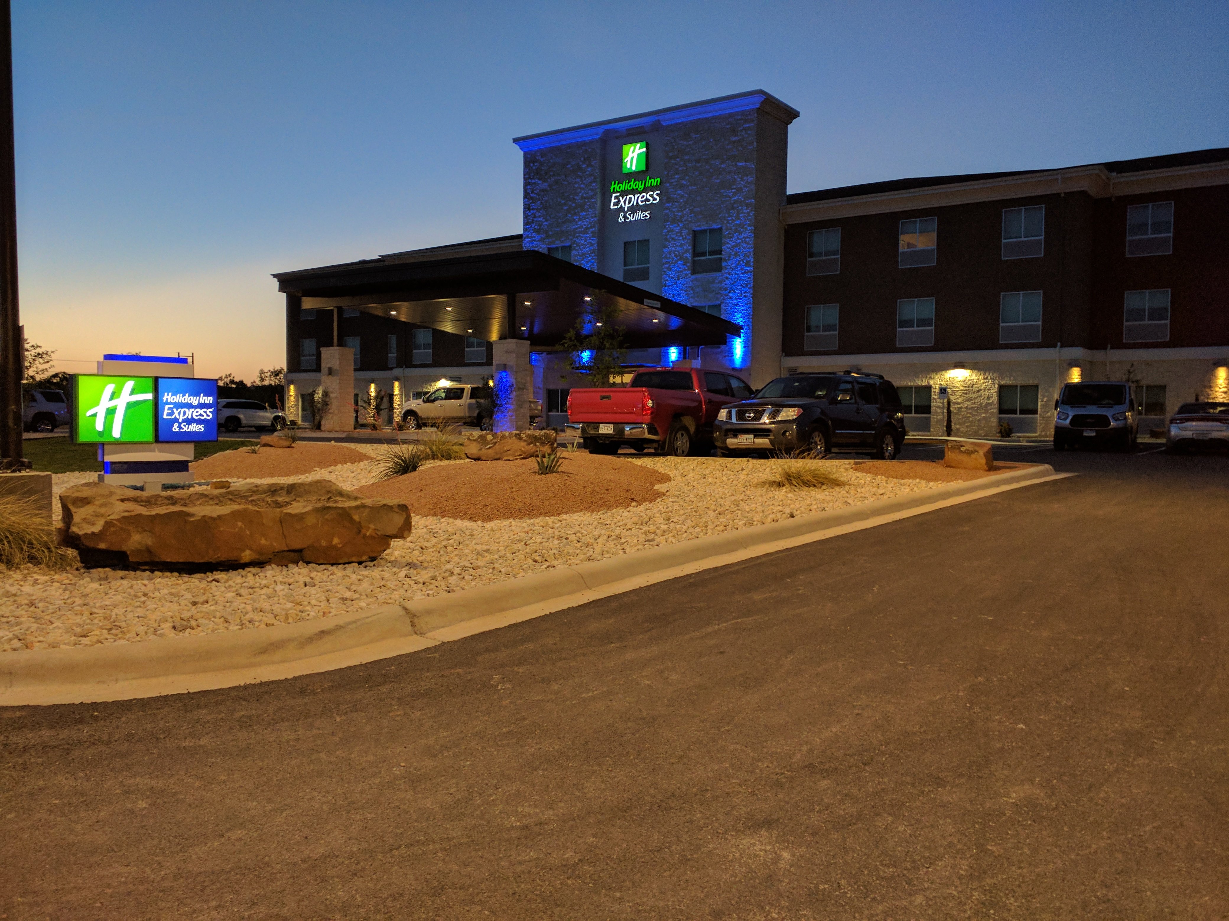 Holiday Inn Express & Suites Junction By IHG-浴室