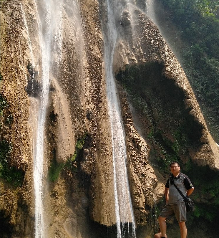 Dat Taw Gyaint Waterfall Resort主图