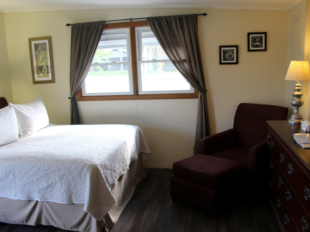 All Seasons Inn主图