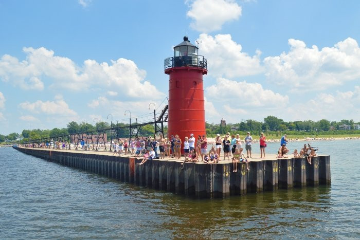 Sun n Sand Resort主图