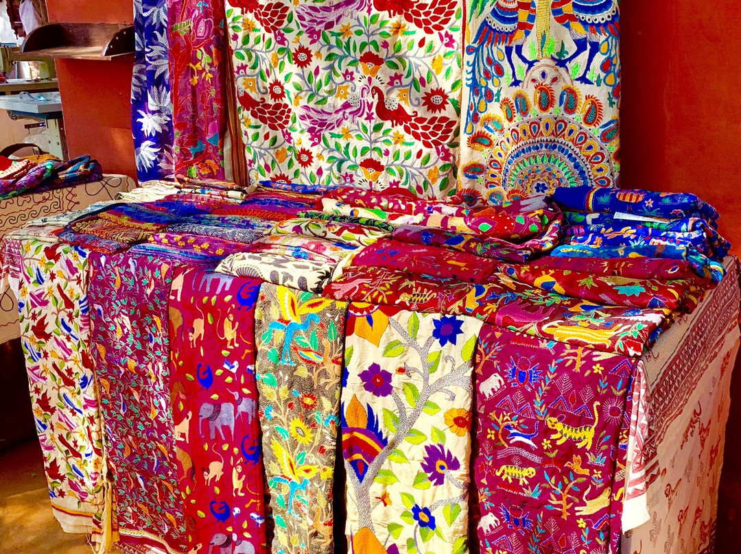 Dhonk-瑟瓦伊马托布尔必去景点