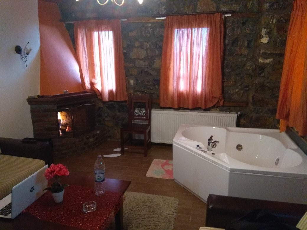 Traditional Guesthouse Siantsis