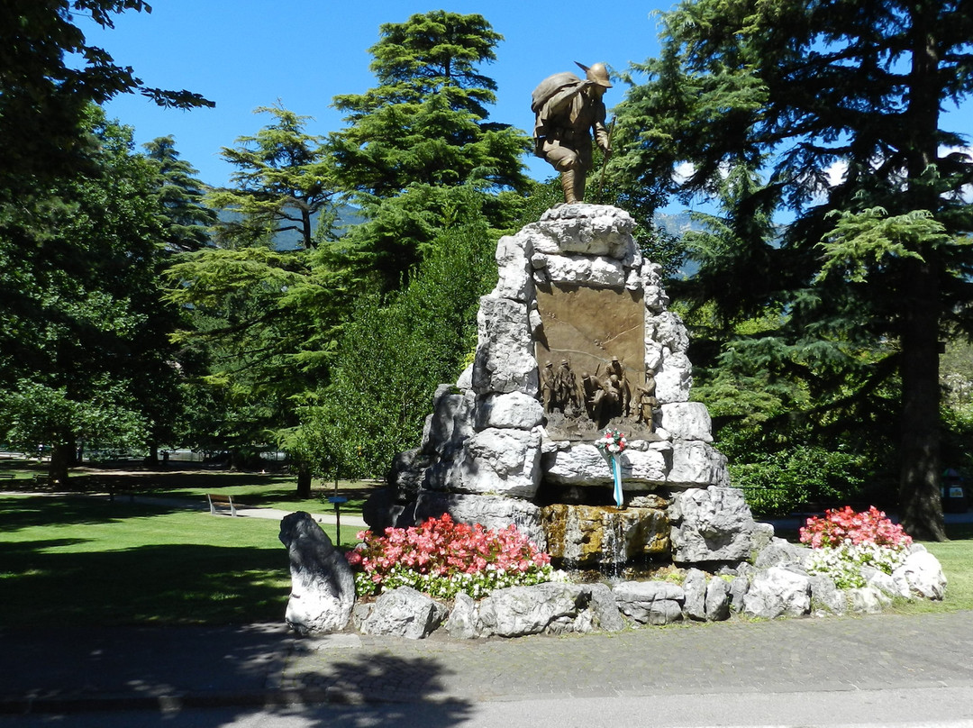 Monumento all'Alpino景点图片