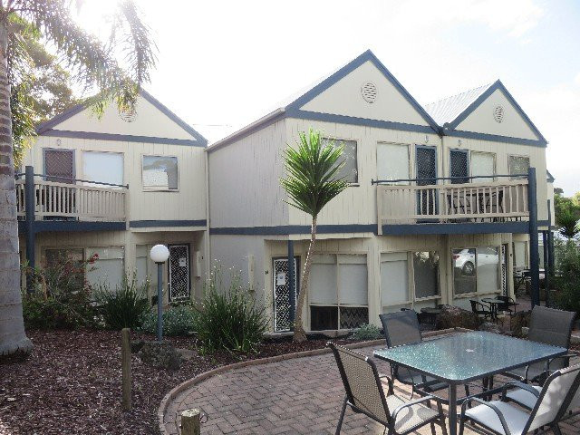 Island Breeze Resort主图