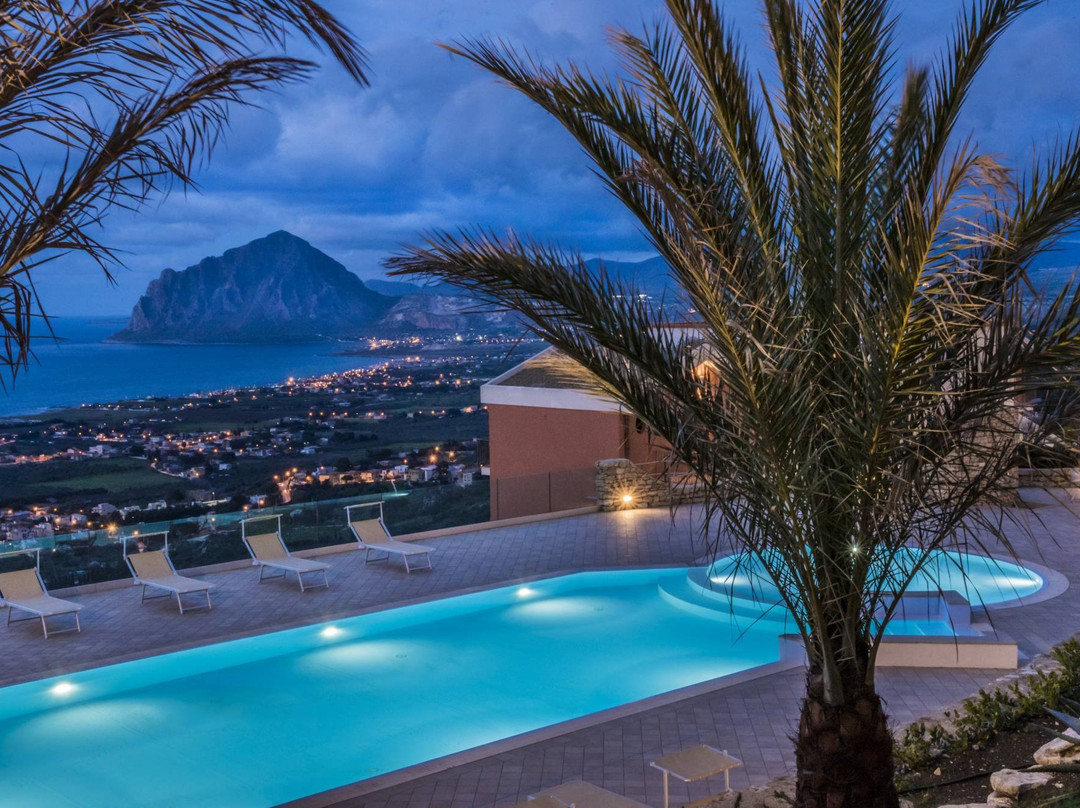 Valderice酒店住宿-Parco Degli Aromi Resort & Spa