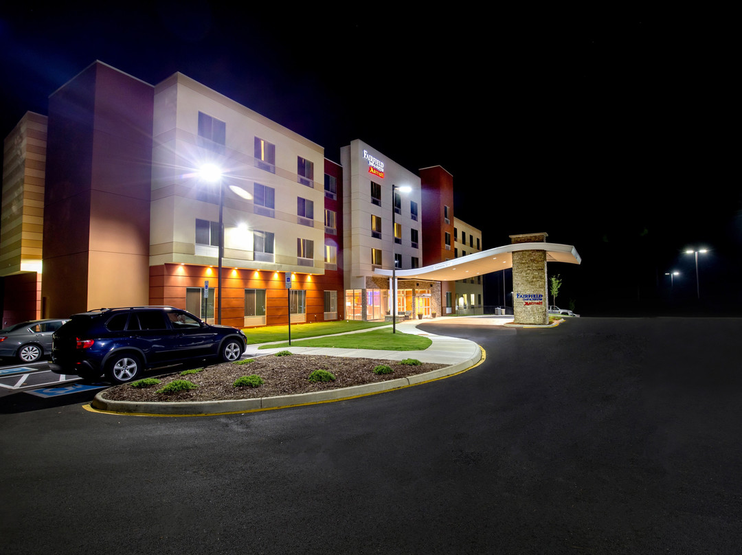 Fairfield Inn & Suites Richmond Airport主图