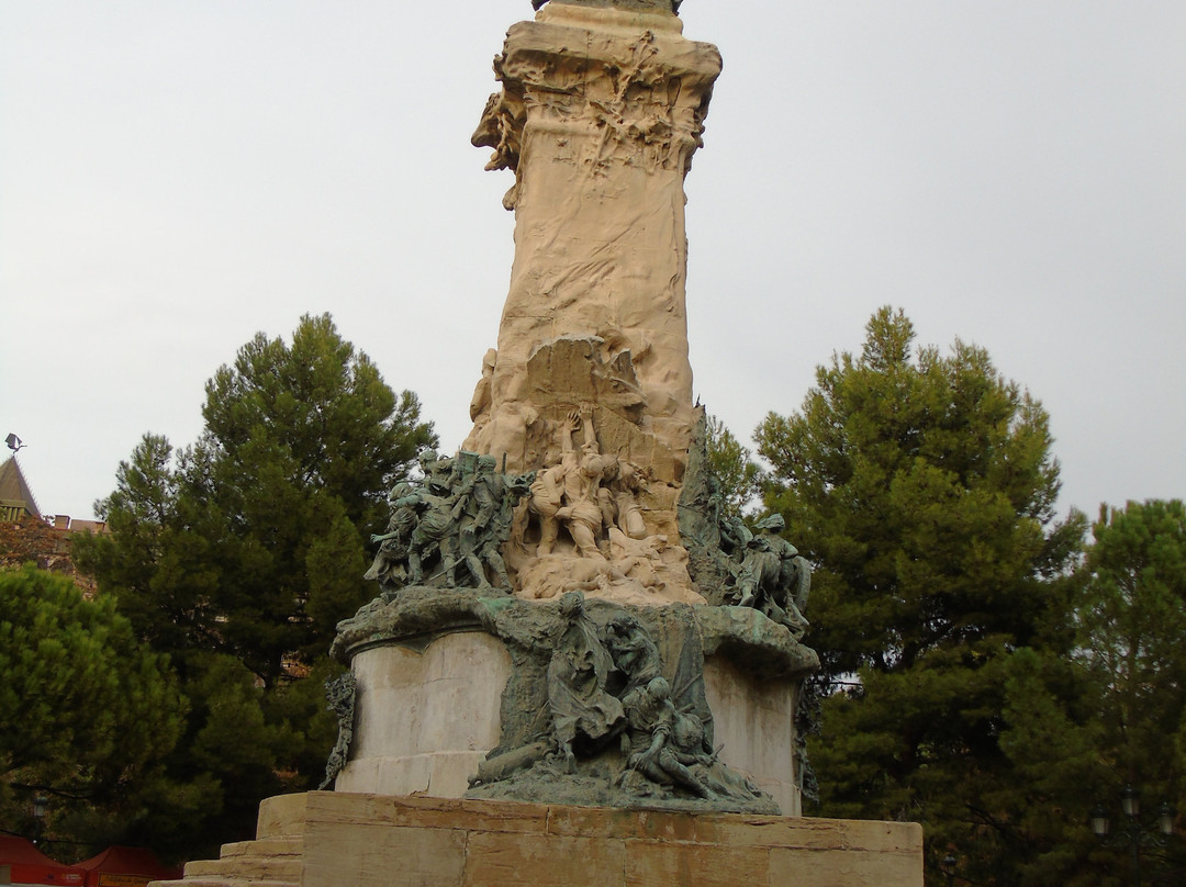 Monumento a los Sitios de Zaragoza景点图片