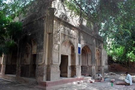 Zeb-un-Nisa Tomb-拉合尔必去景点