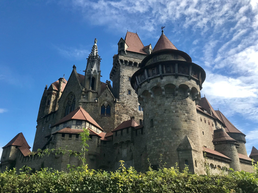 Kreuzenstein Castle景点图片