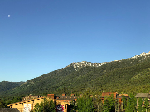 杰克逊霍尔四季度假村酒店主图