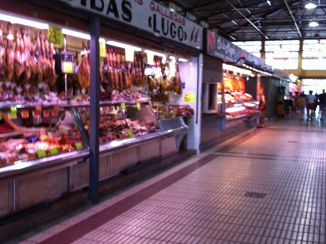 Mercat Cobert Municipal-罗塞斯必去景点