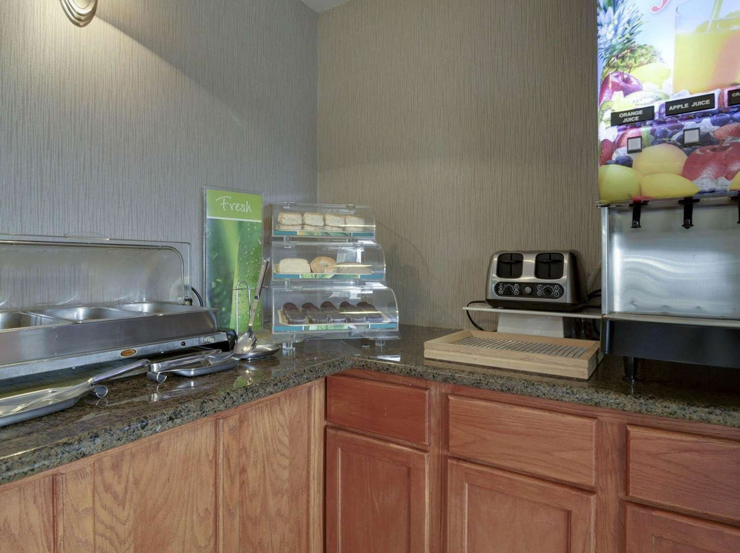 Quality Inn & Suites主图