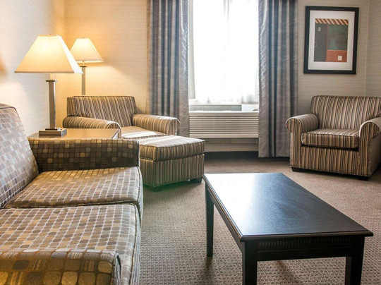 Quality Inn & Suites Next To The Casino主图