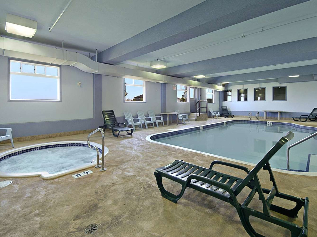 Super 8 by Wyndham Fort Saskatchewan主图