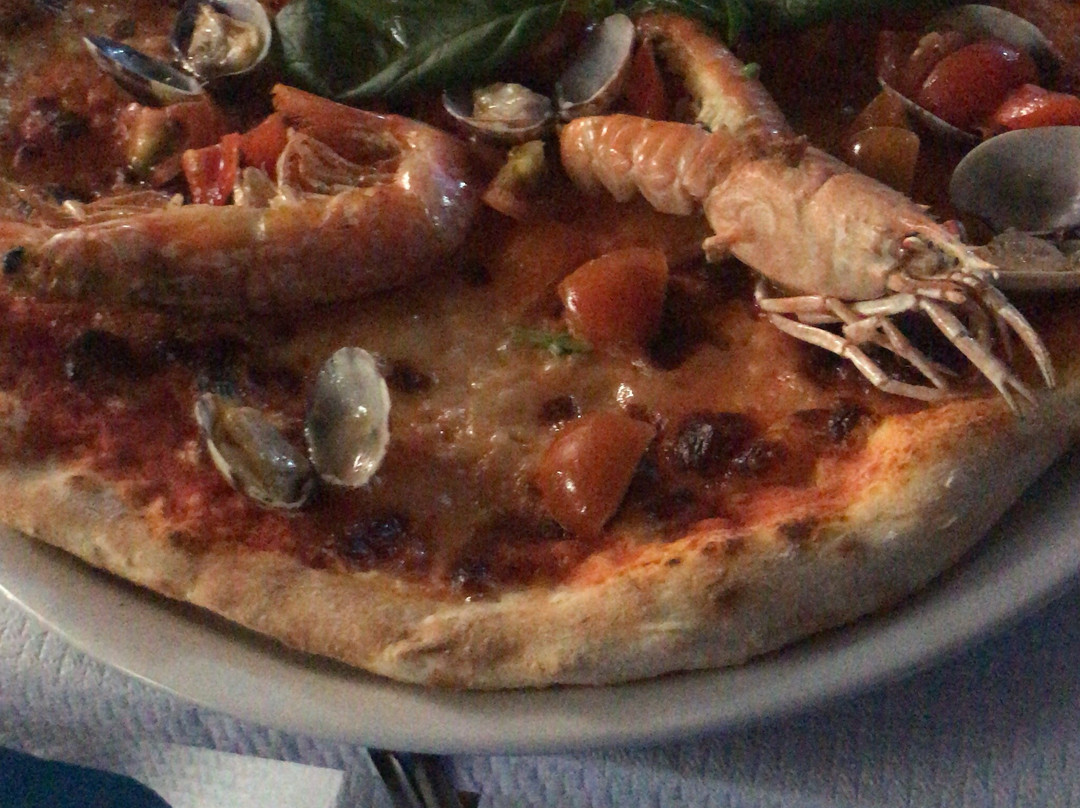 Lotzorai餐馆和美食-Ristorante Pizzeria Le Rose