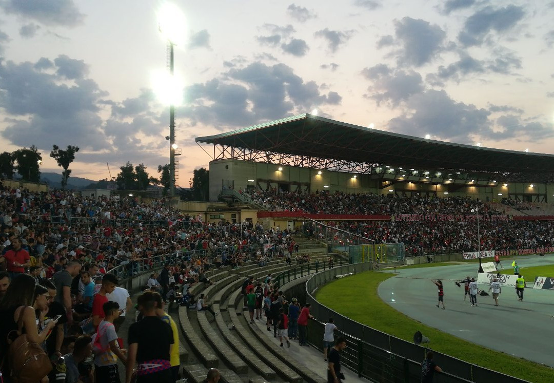 Stadio San Vito - Gigi Marulla景点图片