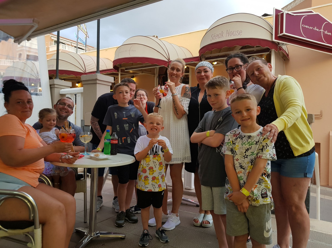 Sapphire Gin Bar-Los Abrigos必去景点