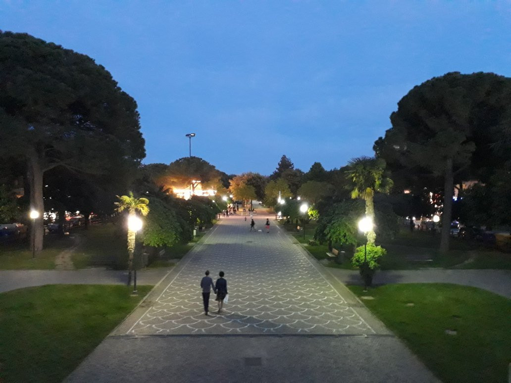 Chiesa Parrocchiale di San Giovanni Bosco景点图片