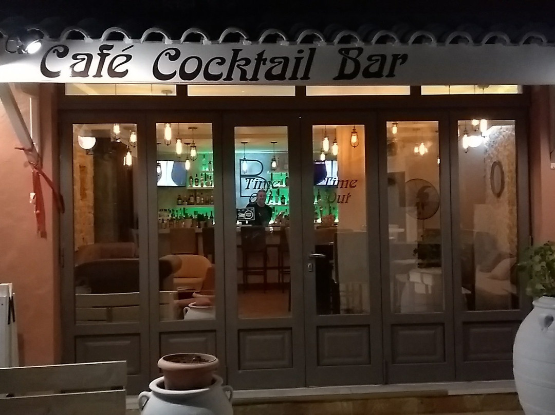 Time Out Bar-Messonghi必去景点