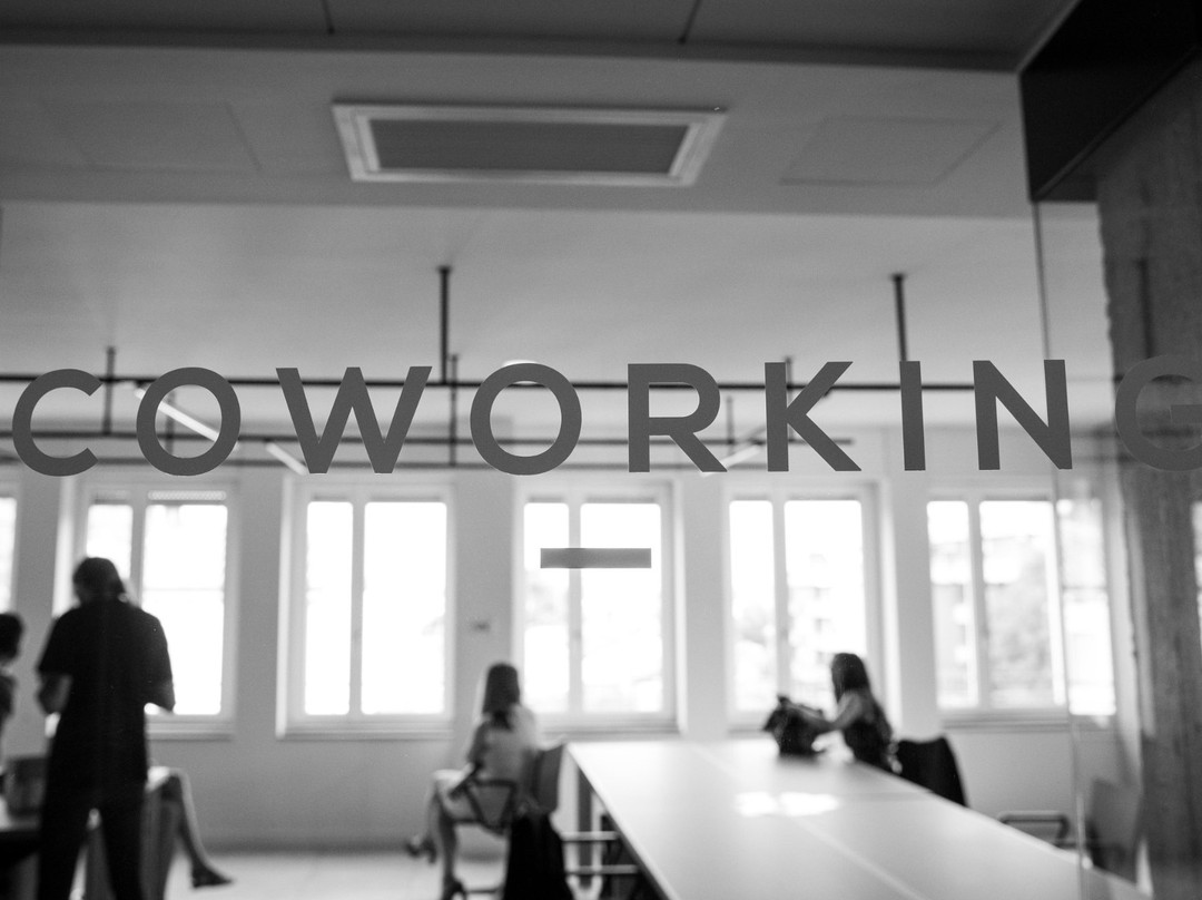Bnbiz Coworking Hotel主图