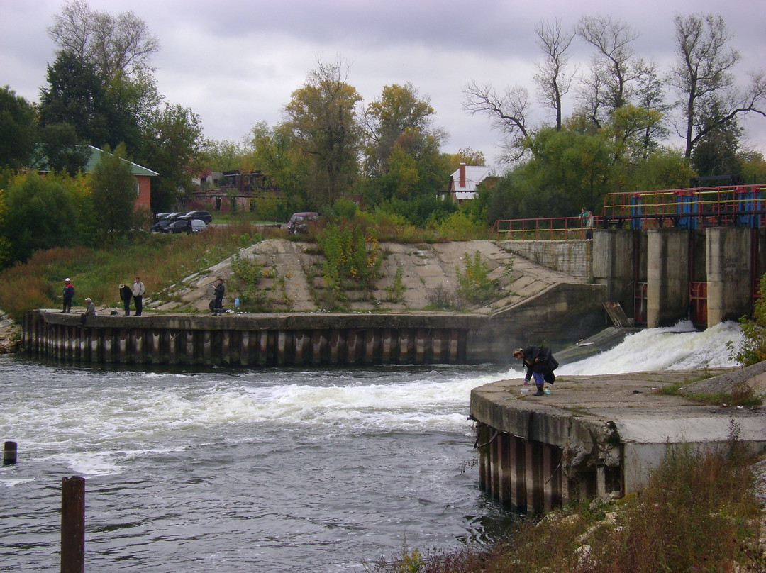 Dam at River Klyazma景点图片