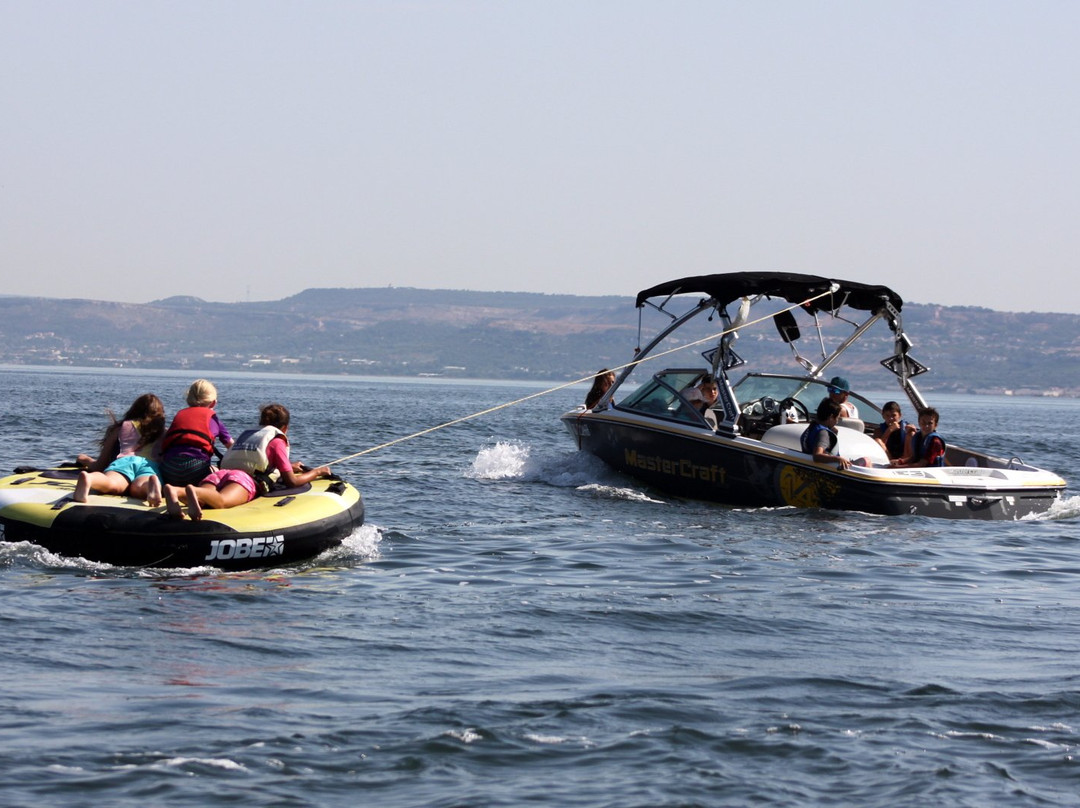 Nautic Club Medéen-Chateauneuf-les-Martigues必去景点