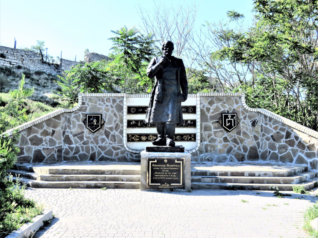 Monument to Afanasiy Nikitin-Feodosia必去景点