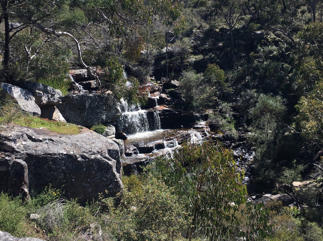 Burrong Falls-贺思盖必去景点