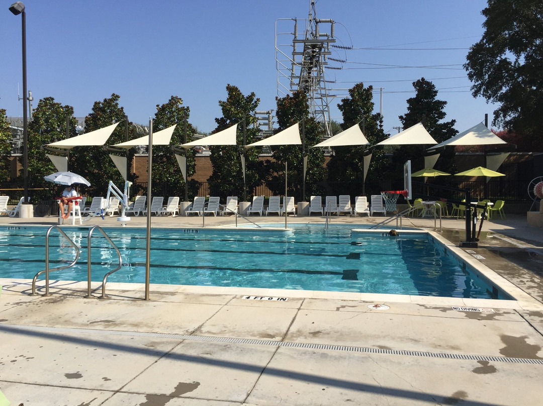 Heights Family Aquatic Center-理查森必去景点