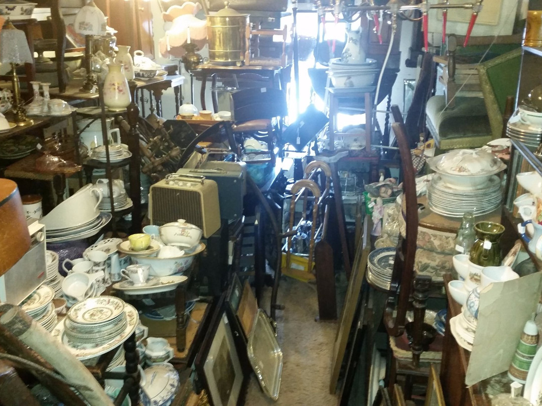 Knicks Knacks Antiques Emporium-Sutton-on-Sea必去景点